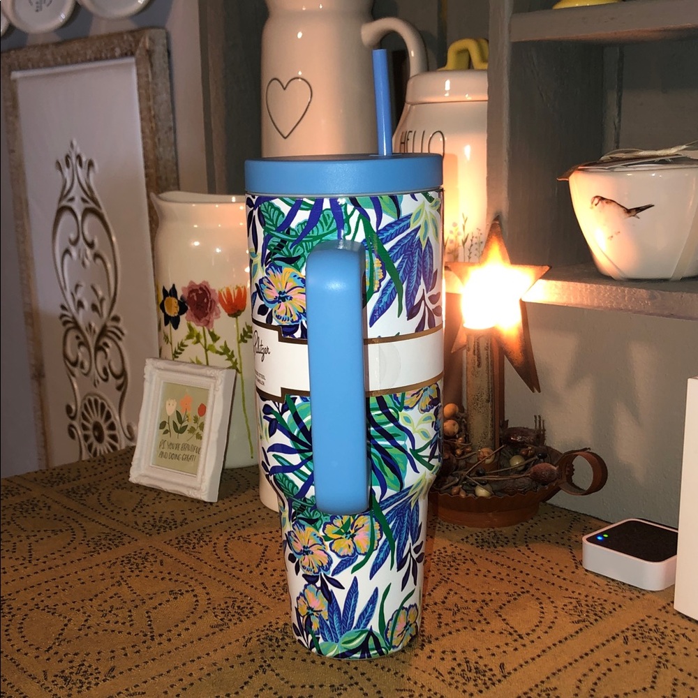 Lilly Pulitzer Stainless Steel 40oz Tumbler with Handle/Straw - Picture 3 of 11